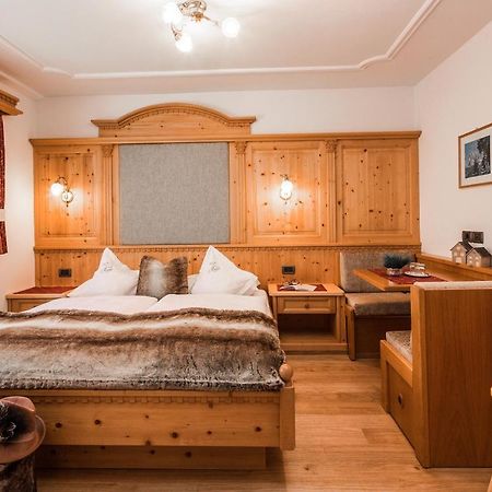 Garni Villa Maria Selva di Val Gardena Zewnętrze zdjęcie